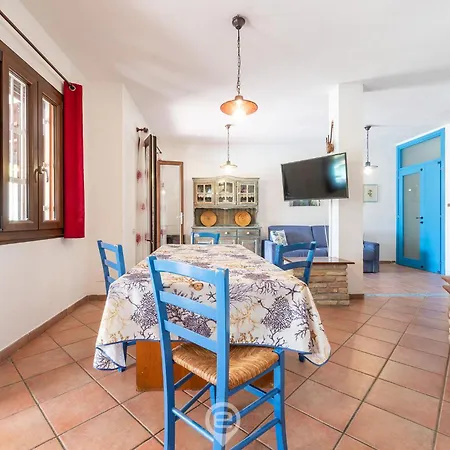 House Aurora * Simius