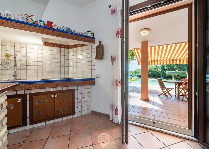 House Aurora Nyaraló Simius